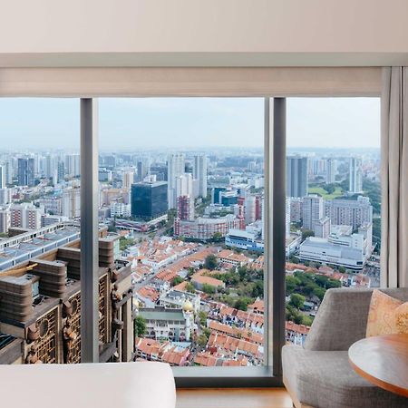 Andaz Singapore, By Hyatt Exterior foto View from the living room