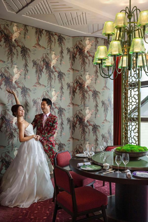 Andaz Singapore, By Hyatt Exterior foto Wedding couple in the restaurant