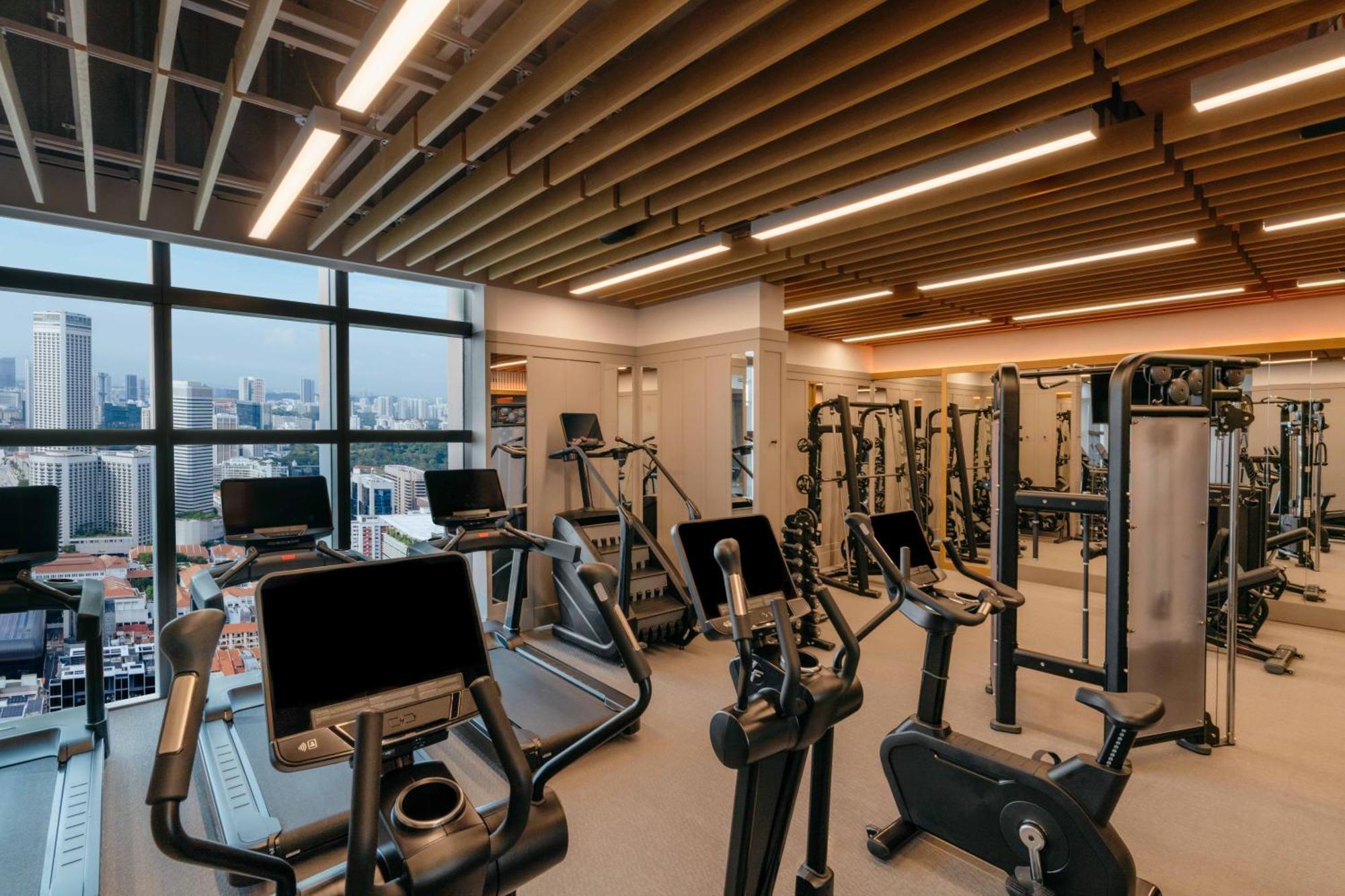 Andaz Singapore, By Hyatt Exterior foto The gym at the 1018